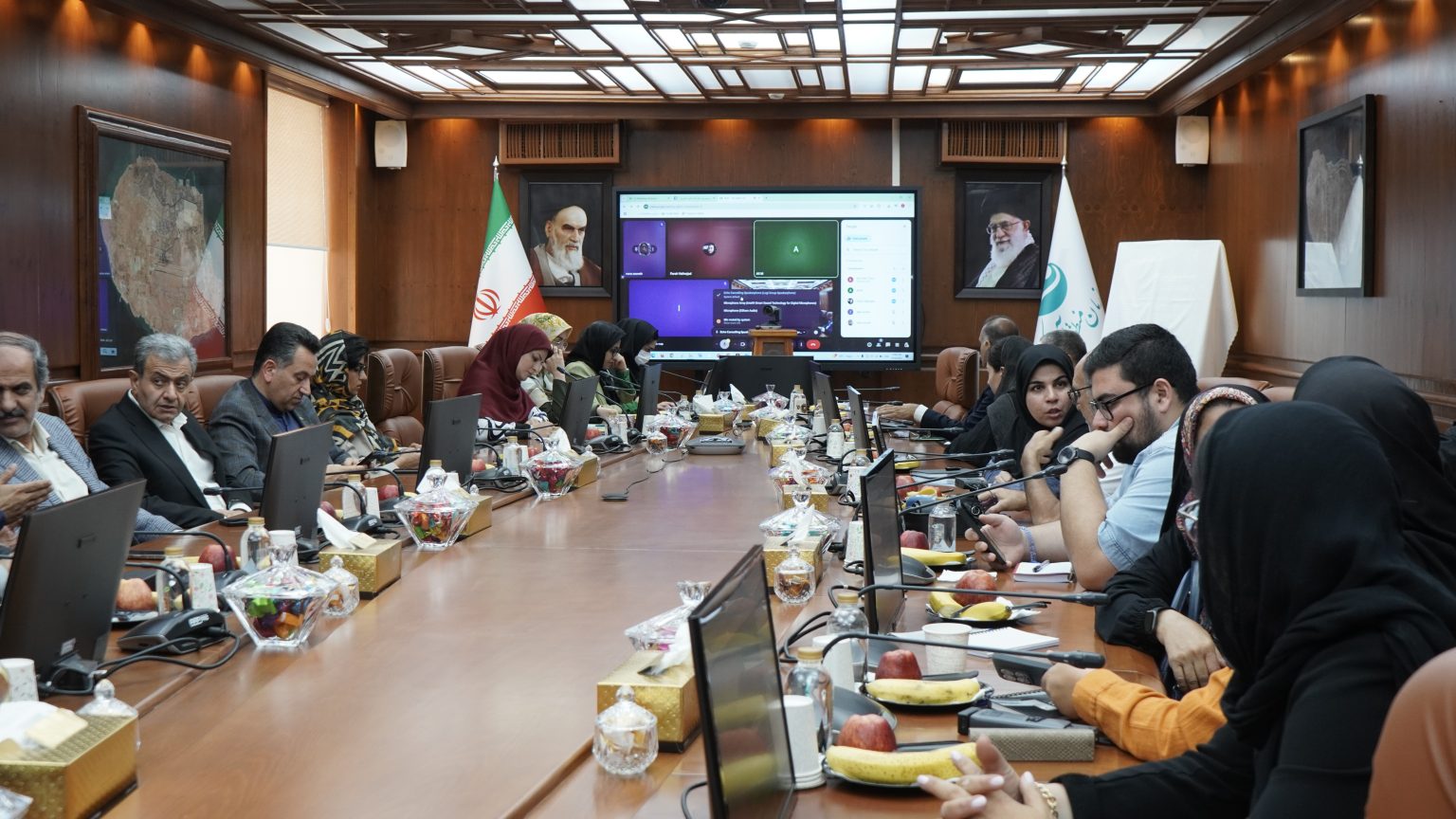 روز دوم سمپوزیوم