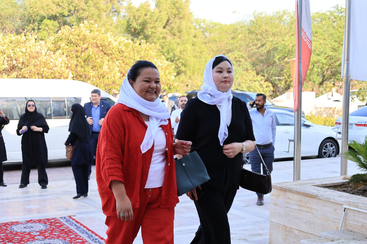روز اول سمپوزیوم