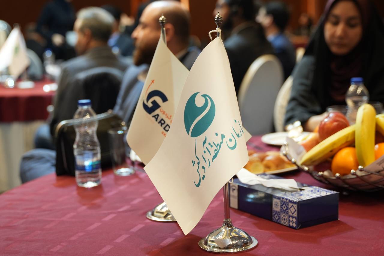آیین رونمایی از پوستر در هتل هما